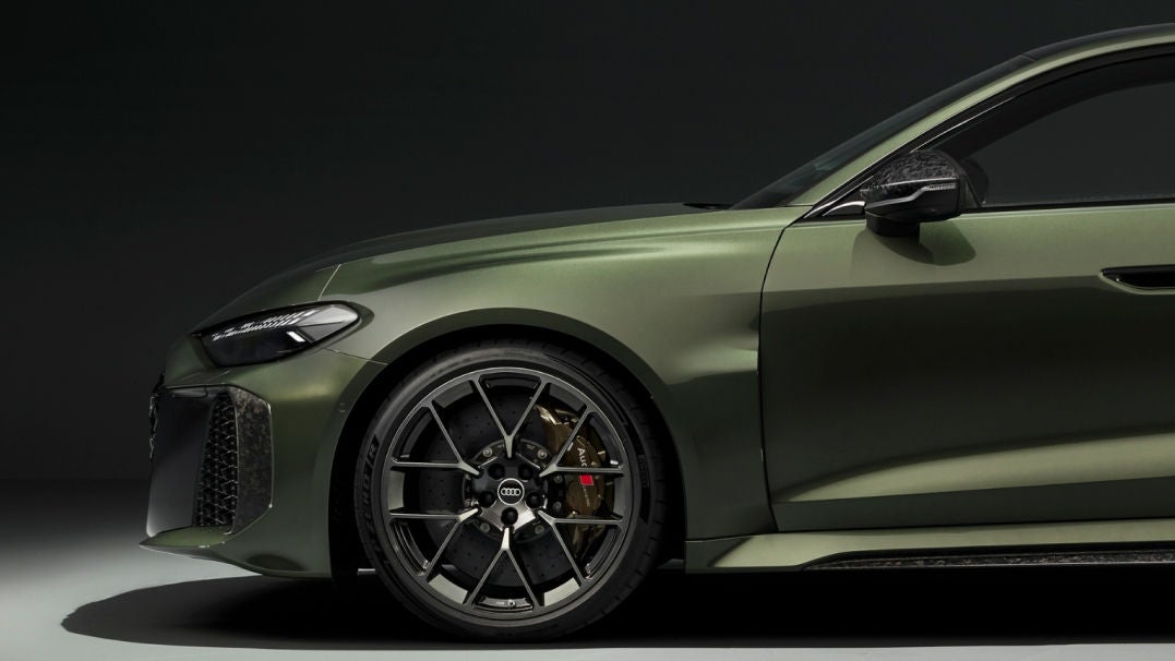 RS5 detail side profile view.